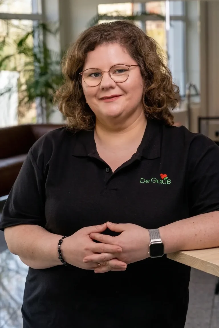 Andrea Gauß, Expertin für digitale Kommunikation und Büroorganisation bei Energieberater De Gauß in Mainz.
