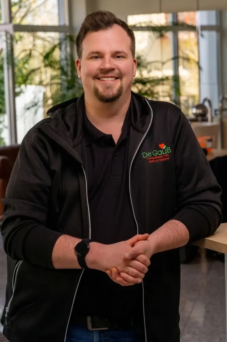 Dennis Gauß, zertifizierter Gebäudeenergieberater (HWK) und SHK-Meister für Wärmepumpen-Planung in Mainz.